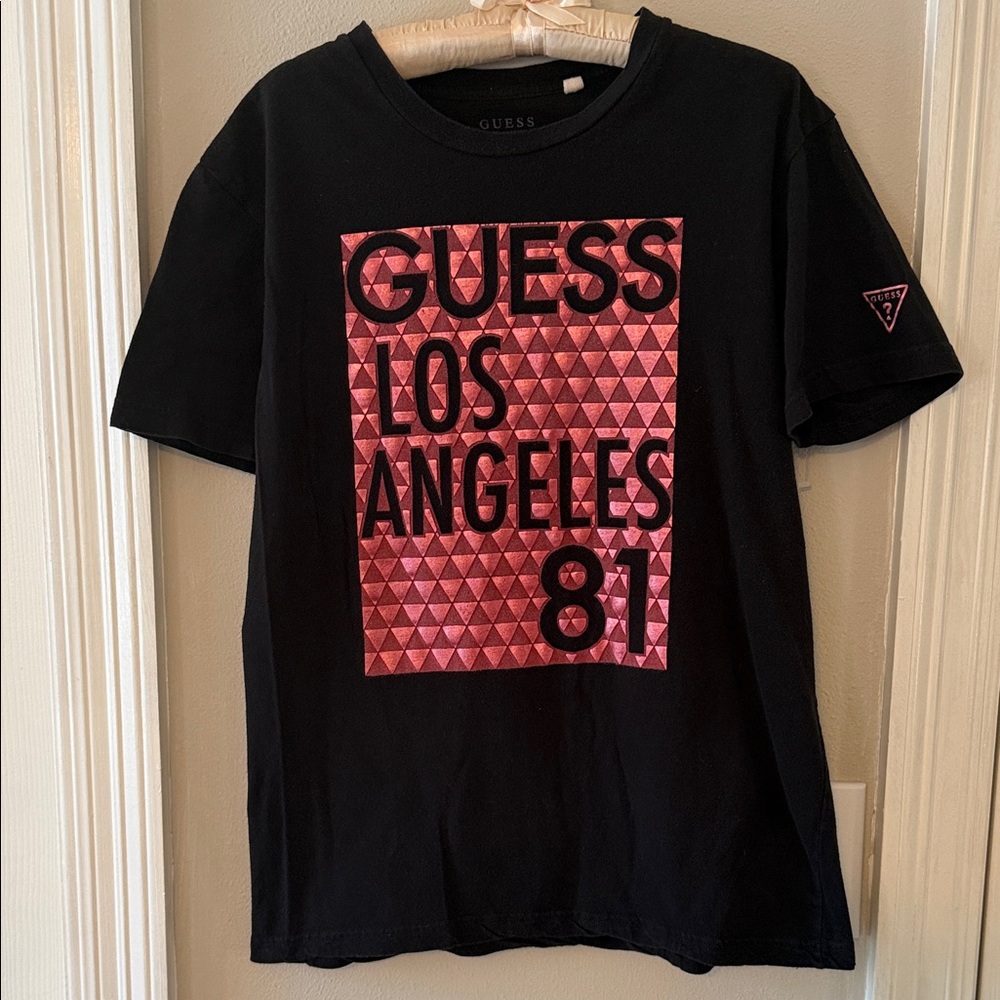 Guess Black Logo Tee with Pink Metallic Los Angeles Graphic LARGE